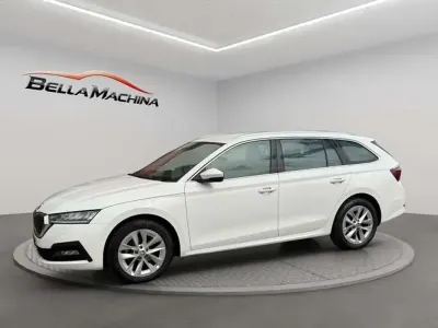 Usado Skoda Octavia Style 150 HP (110 kW) 2021 Branco Carrinha
