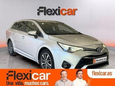 Usado Toyota Avensis Advance 143 CV (105 kW) 2016 Gris