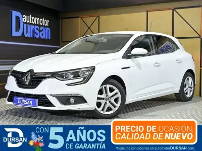 Usado Renault Mégane IV Business 95 CV (69 kW) 2019 Blanco Berlina