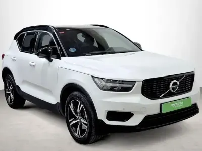 Usado Volvo XC40 R-Design 163 CV (119 kW) 2021 Blanco SUV