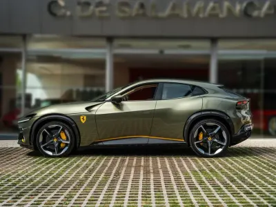 Usado Ferrari Purosangue 724 CV (532 kW) 2024 Verde metalizado SUV