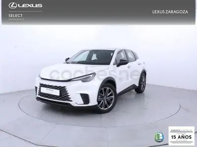 Usado Lexus LBX 136 CV (100 kW) 2025 Blanco SUV