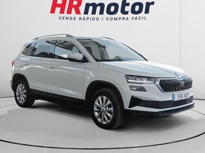 Usado Skoda Karoq Ambition 150 CV (110 kW) 2022 Blanco SUV