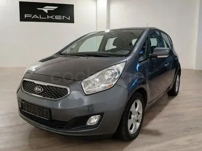 Usado Kia Venga 128 CV (94 kW) 2011 Gris / plata Utilitario