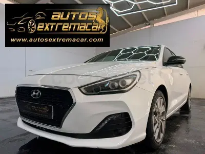 Usado Hyundai i30 GO! 116 CV (85 kW) 2019 Blanco Berlina