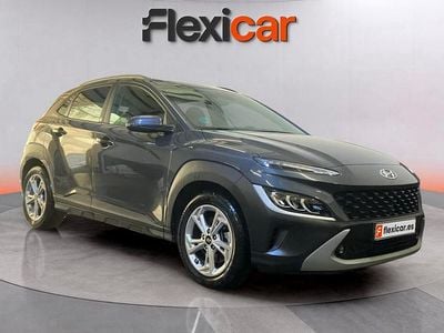 Usado Hyundai Kona 120 CV (88 kW) 2022 Gris SUV