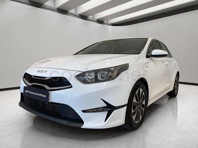 Usado Kia Ceed 100 CV (73 kW) 2025 Blanco Utilitario