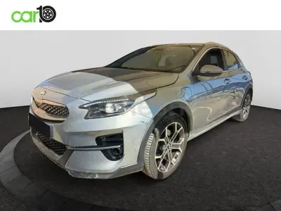 Usado Kia XCeed 141 CV (103 kW) 2021 Gris / plata SUV