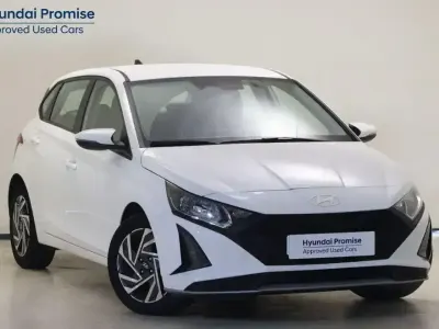Usado Hyundai i20 100 CV (73 kW) 2024 Blanco Utilitario