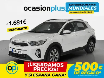 Usado Kia Stonic 100 CV (73 kW) 2025 Blanco SUV
