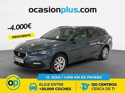 Usado Seat Leon Style 130 CV (95 kW) 2023 Gris Familiar