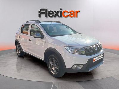 Usado Dacia Sandero Lauréate 90 CV (66 kW) 2018 Blanco Utilitario