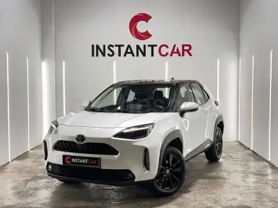 Usado Toyota Yaris Cross Active 116 CV (85 kW) 2023 Blanco SUV