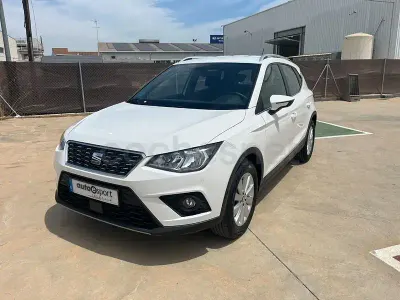 Usado Seat Arona XCELLENCE 110 CV (80 kW) 2021 Blanco SUV