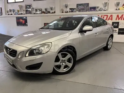 Occasion Volvo S60 Momentum 163 PK (119 kW) 2011 Grijs Sedan
