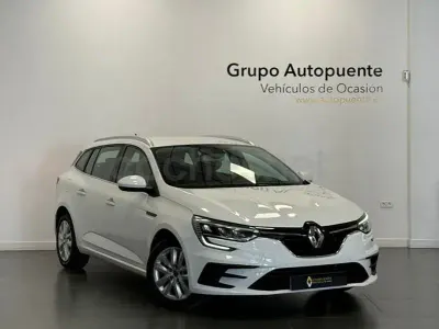 Usado Renault Mégane GrandTour Business 115 CV (84 kW) 2022 Blanco Familiar