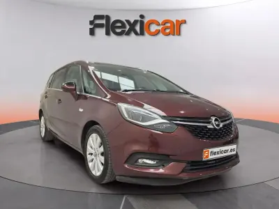 Usado Opel Zafira Tourer Excellence 140 HP (102 kW) 2018 Roxo Monovolume