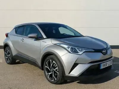 Käytetty Toyota C-HR Advance 122 HP (89 kW) 2019 Harmaa Katumaasturi