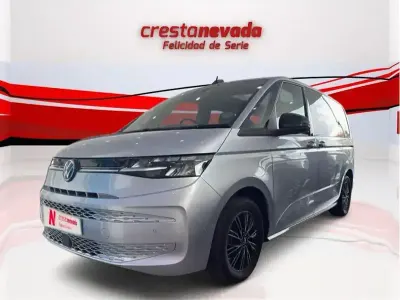 Usado VW Touran Advance 150 CV (110 kW) 2023 Blanco Monovolumen