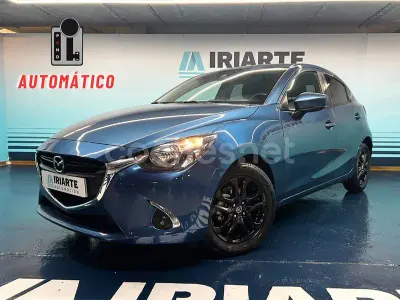 Usado Mazda 2 90 HP (66 kW) 2019 Azul Sedan