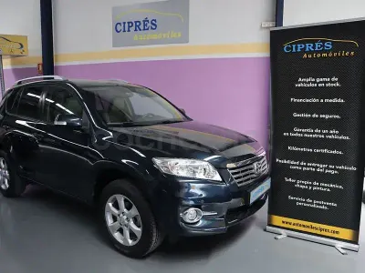 Usado Toyota RAV4 Executive 150 CV (110 kW) 2011 Azul SUV