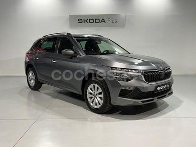 Usado Skoda Kamiq Selection 115 CV (84 kW) 2025 Gris / plata SUV