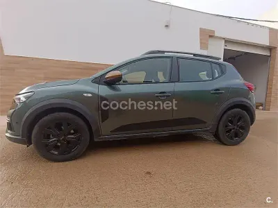 Usado Dacia Sandero Extreme 101 CV (74 kW) 2023 Verde Berlina