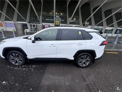 Blanco Usado 2023 Toyota RAV4 Hybrid Advance SUV | 28.900 € (Un poco caro)