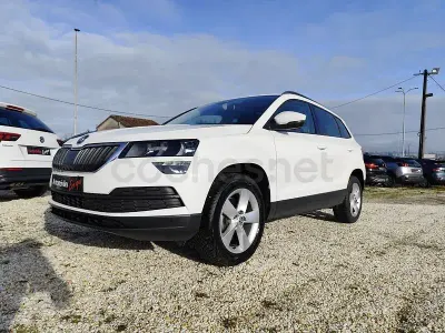 Usado Skoda Karoq Ambition 150 CV (110 kW) 2020 Blanco SUV