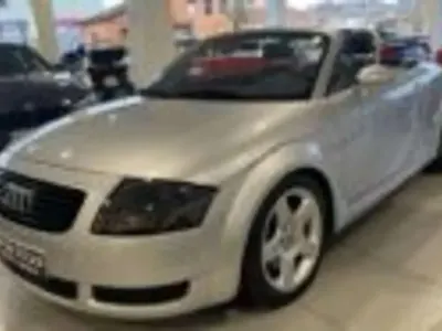 Usado Audi TT 150 CV (110 kW) 2002 Gris Coupe