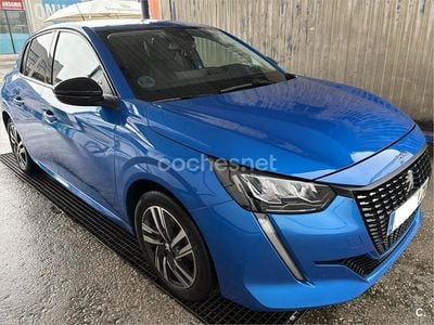 Usado Peugeot 208 Allure 100 CV (73 kW) 2022 Azul Utilitario
