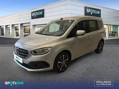 Usado Mercedes T180 116 CV (85 kW) 2023 Monovolumen