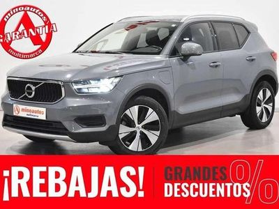 Gris / plata Usado 2020 Volvo XC40 Momentum SUV | 23.890 € (Precio justo)