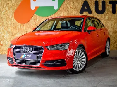 Usado Audi A3 Sportback Ambition 204 CV (150 kW) 2015 Rojo Utilitario