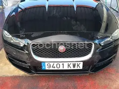 Usado Jaguar XE Portfolio 180 HP (132 kW) 2016 Preto Sedan