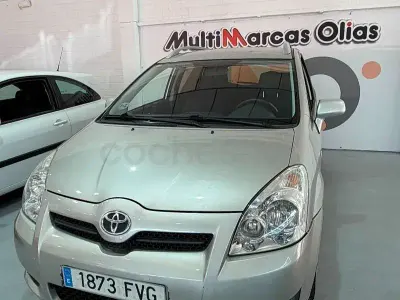 Usado Toyota Corolla Verso Sol 136 CV (100 kW) 2007 Beige Monovolumen