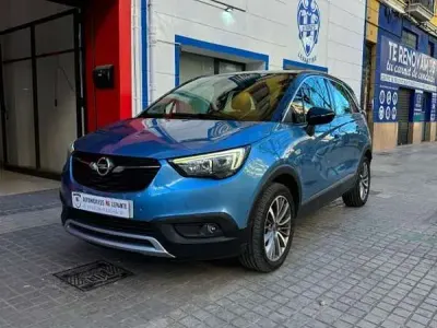 Usado Opel Crossland X Excellence 131 CV (96 kW) 2018 Azul SUV
