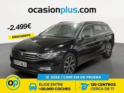 Usado VW Passat Executive 150 CV (110 kW) 2023 Negro Familiar