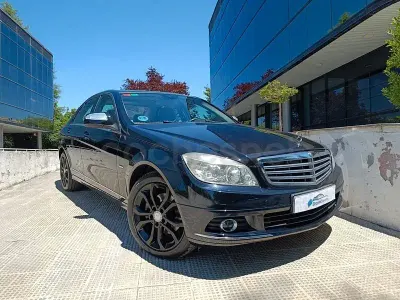 Käytetty Mercedes C280