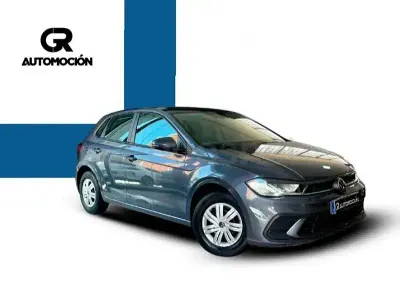 Usado VW Polo 95 CV (69 kW) 2021 Gris / plata Utilitario