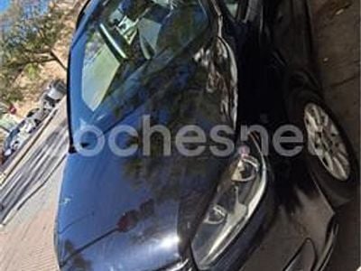 Usado VW Touran Edition 105 CV (77 kW) 2012 Negro Monovolumen