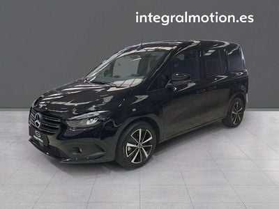 Nuevo Mercedes T180 115 CV (84 kW) 2025 Negro Monovolumen