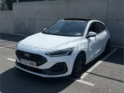 Usado Ford Focus ST 280 CV (205 kW) 2024 Blanco Berlina