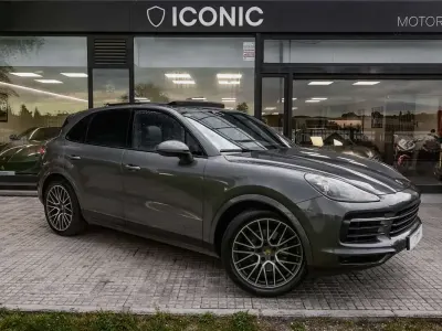 Usado Porsche Cayenne E-Hybrid 462 CV (339 kW) 2019 Gris SUV