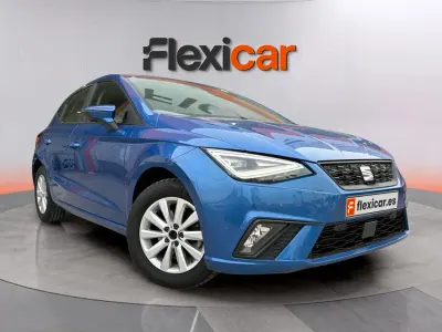 Usado Seat Ibiza Style 80 CV (58 kW) 2023 Azul Utilitario