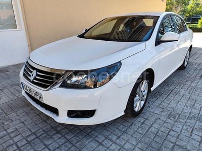 Blanco Usado 2012 Renault Latitude Privilege Berlina | 4999 €