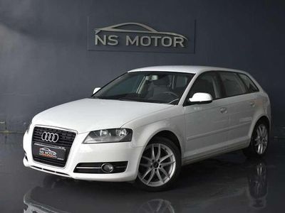 Usado Audi A3 Sportback Ambition 105 CV (77 kW) 2012 Blanco Utilitario