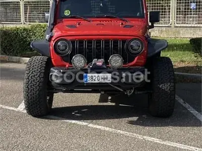 Usado Jeep Wrangler Unlimited Rubicon 200 CV (147 kW) 2016 Rojo SUV