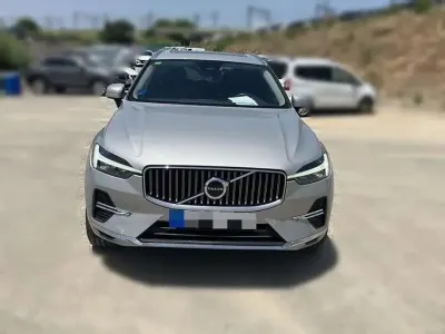 Usado Volvo XC60 Inscription 340 CV (250 kW) 2022 Gris SUV