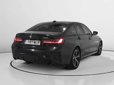 Usado BMW 320 Shadowline 184 HP (135 kW) 2023 Preto Sedan